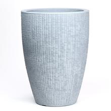 Kvetináč HIGH BARCEO v stonovej šedej farbe.