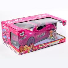 Ružové auto pre bábiky s dvoma figúrkami.