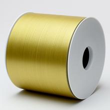 Zlatá stuha na rolke s priemerom 103mm a dĺžkou 50m.