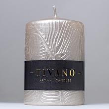 Vianočná sviečka TIVANO VAL.7x10 v šampanskom odtieni.