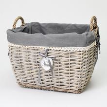 Prútený košík šedý s plátnom a ušami.