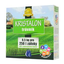 Hnojivo KRISTALON TRÁVNIK 500g v balení s obrázkom trávnika.