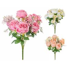 Kytica umelých ruží a drobných kvetov v mixe farieb.