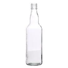Priehľadná sklenená fľaša na nápoje s objemom 500 ml.