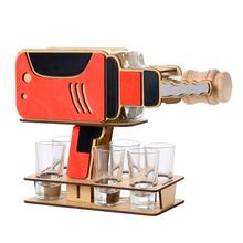 Drevená vrtačka s pohárikmi na alkohol.