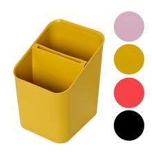 Odkapávač na príbor v žltej farbe.