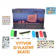 Sada na zloženie a ozdobenie skateboardu s doplnkami.