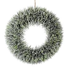 Veľký veniec z čečiny s osneženým vzhľadom.