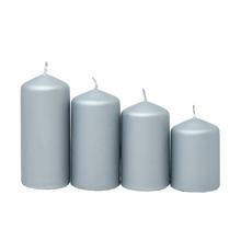 Sada štyroch adventných sviečok v šedej farbe.