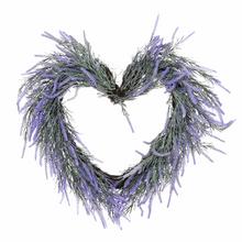 Umelý veniec v tvare srdca s levanduľou, fialový.