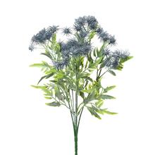 Umelý zápich bodliak modrý s dĺžkou 33 cm.