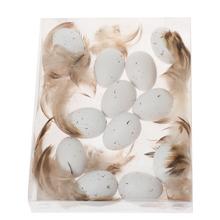 Biele plastové vajíčka s pierkami, balenie 12 kusov.