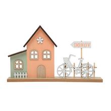 Drevený dekoratívny domček s bicyklom a nápisom DOMOV.