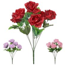 Kytica umelých ruží v mixe farieb.