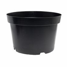 Čierny kontajner s priemerom 38 cm a objemom 20L.