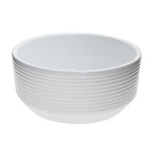 Biela keramická misa s pásmi.