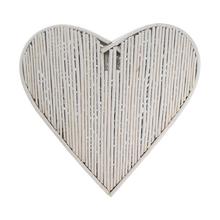 Drevené srdce s textúrou