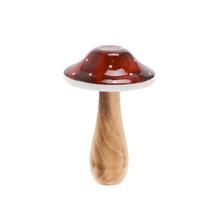 Muchotrávka červenobiela z dreva