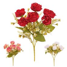 Kytica ranunkulus s mixom farieb.