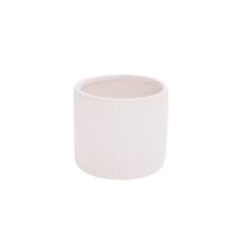 Keramický obal v bielej farbe s jemným vzorom.