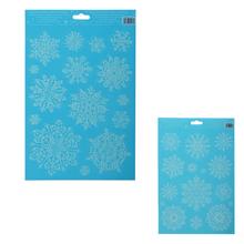 Vianočná fólia na okná so snehovými vločkami.