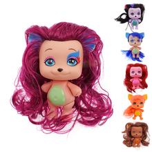 Plyšový psík s dlhými vlasmi v rôznych farbách.