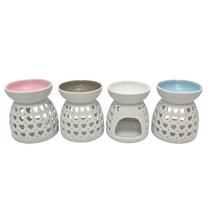 Aromalampa s výrezmi srdiečok, biela porcelánová.